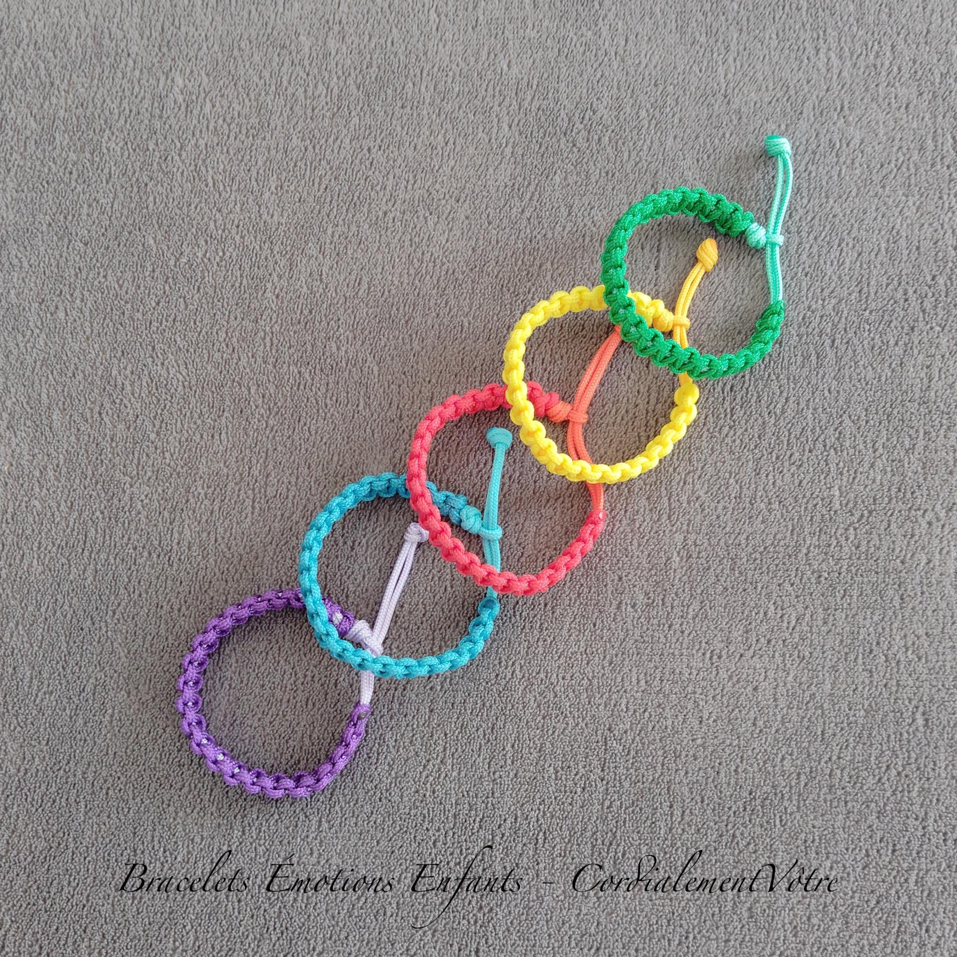 Bracelets e motions enfants cordialementvo tre
